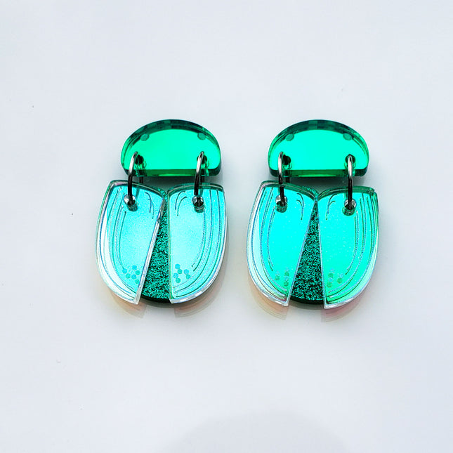Beetle Dangle Earrings (Green)